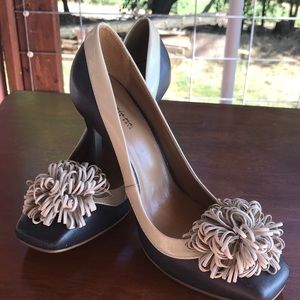 Size 8 Mariana by Golc heels, with tan Pom-poms